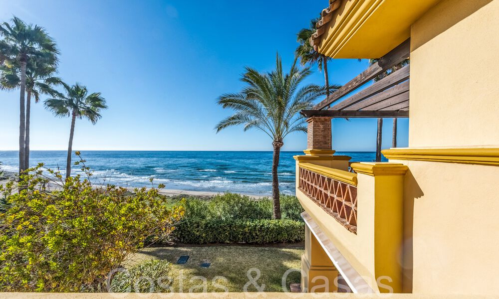 Spacious apartment for sale in a gated beach complex with unobstructed sea views east of Marbella centre 66057