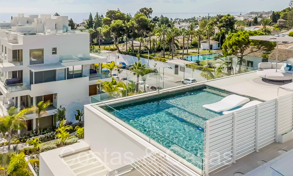 Ultra luxurious penthouse with private pool for sale in the centre of Marbella's Golden Mile 66134