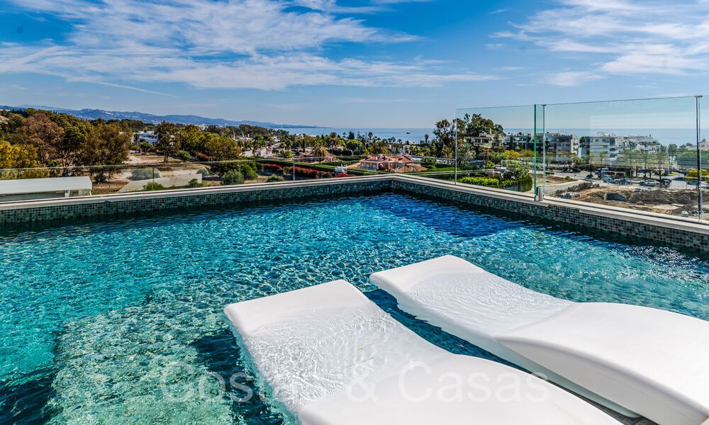 Ultra luxurious penthouse with private pool for sale in the centre of Marbella's Golden Mile 66155