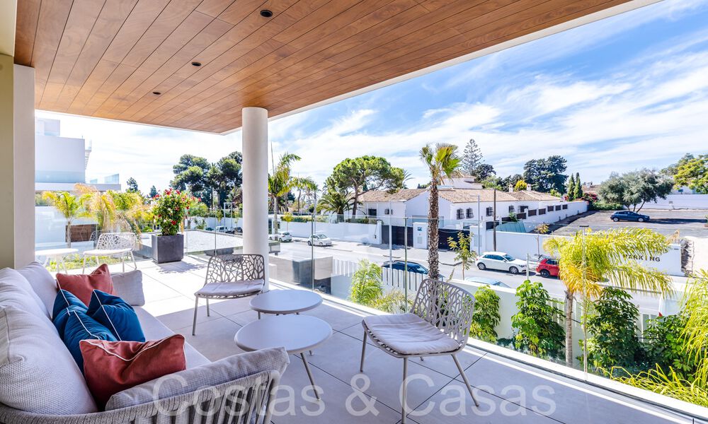 Ultra luxurious penthouse with private pool for sale in the centre of Marbella's Golden Mile 66171