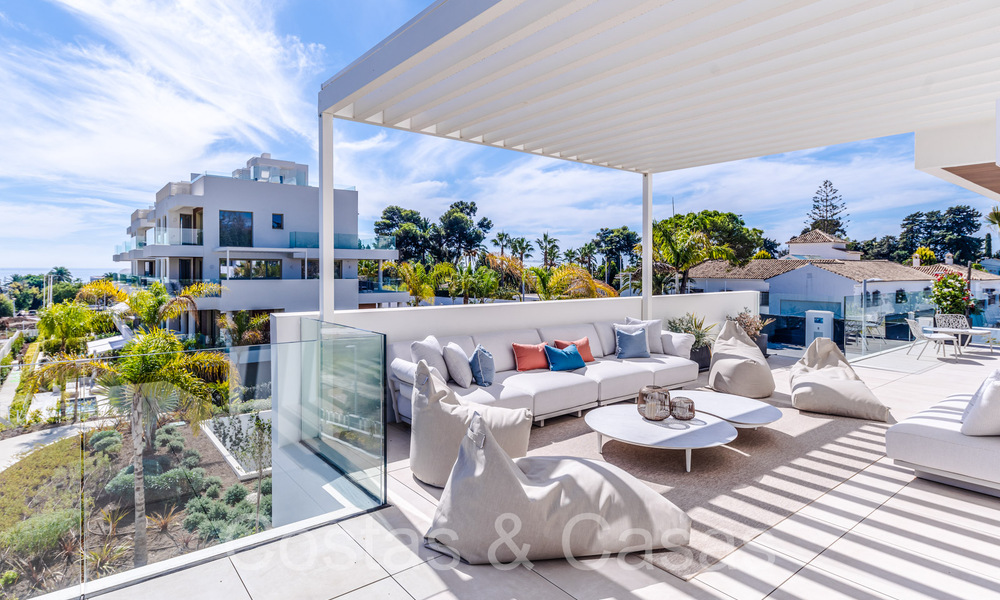 Ultra luxurious penthouse with private pool for sale in the centre of Marbella's Golden Mile 66173