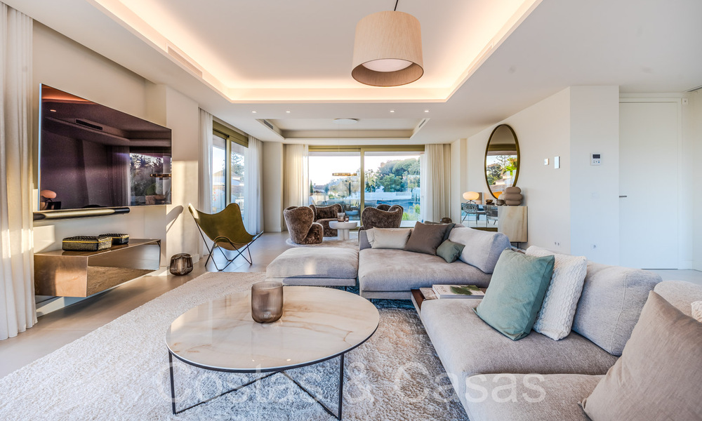 Ultra luxurious penthouse with private pool for sale in the centre of Marbella's Golden Mile 66177