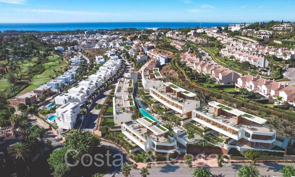 Modern, new semi-detached homes for sale in a boutique complex, on the New Golden Mile between Marbella and Estepona 66236