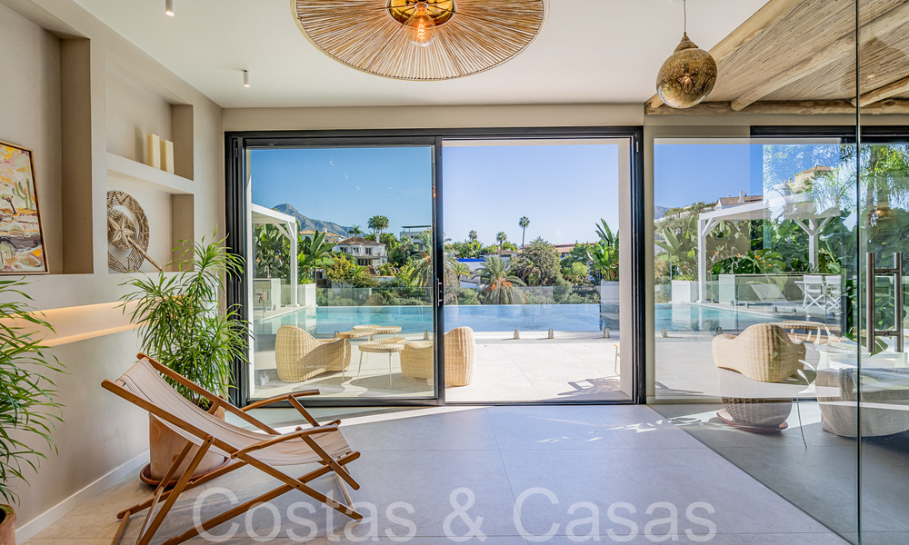 Spacious, high-quality luxury villa for sale a stone's throw from the golf course in Marbella - Benahavis 66196