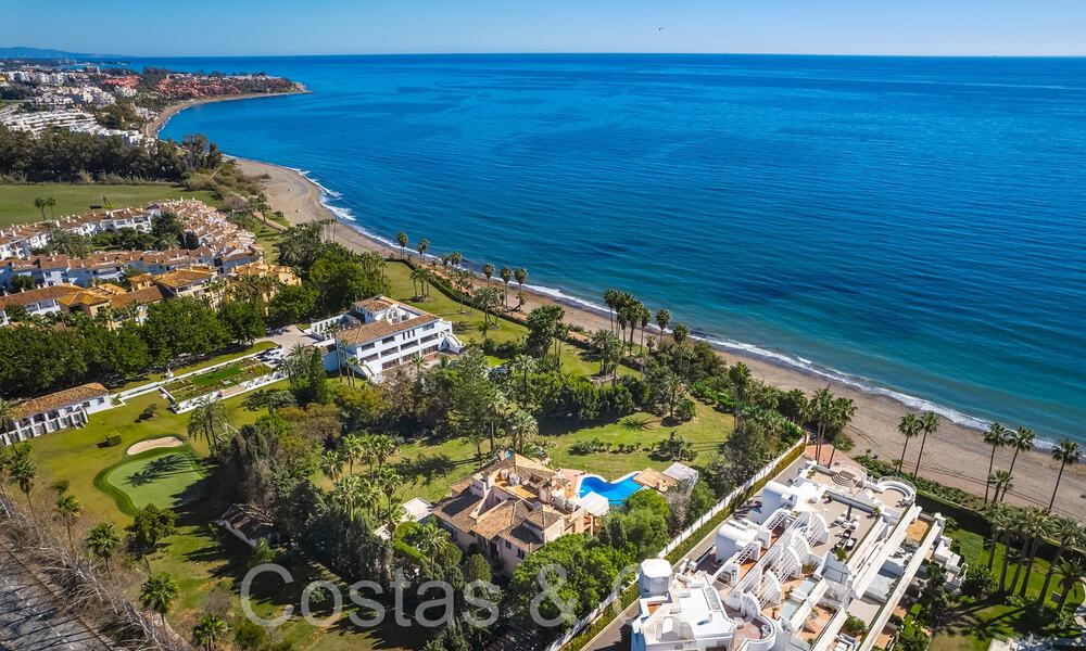 Andalusian villa for sale right on the beach, on the New Golden Mile between Marbella and Estepona 66286