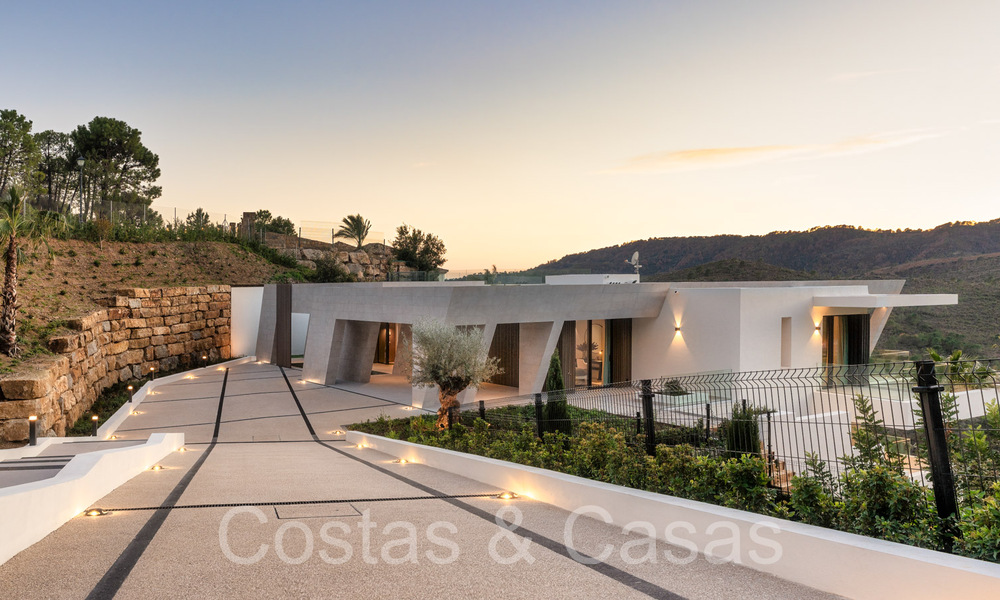 New, architectural villa for sale in a secure urbanization in Marbella - Benahavis 66487