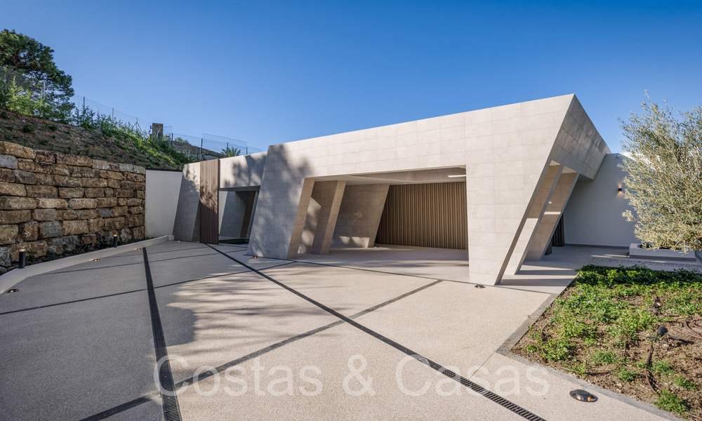 New, architectural villa for sale in a secure urbanization in Marbella - Benahavis 66494