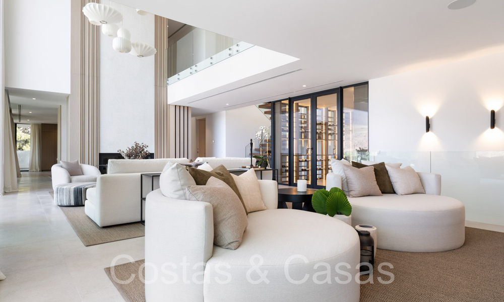 New, architectural villa for sale in a secure urbanization in Marbella - Benahavis 66502