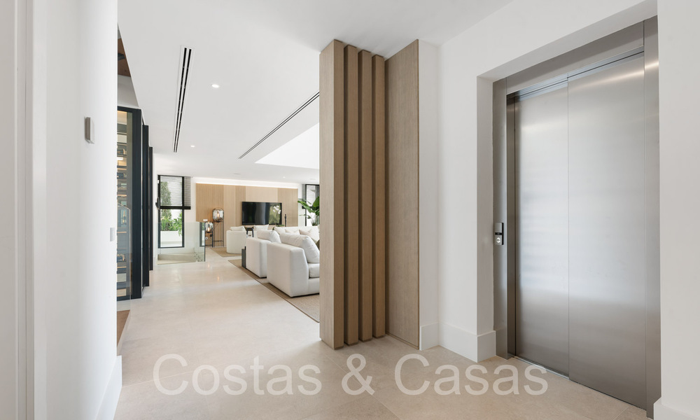 New, architectural villa for sale in a secure urbanization in Marbella - Benahavis 66506
