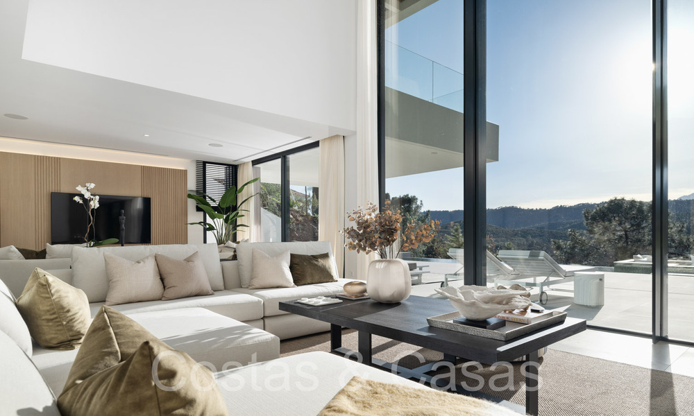 New, architectural villa for sale in a secure urbanization in Marbella - Benahavis 66520