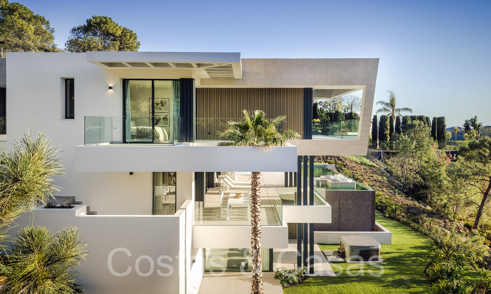 New, architectural villa for sale in a secure urbanization in Marbella - Benahavis 66524