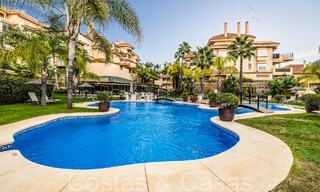 Beautiful double penthouse with sea views for sale in a 5-star complex in Nueva Andalucia, Marbella 66654 