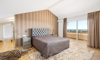 Beautiful double penthouse with sea views for sale in a 5-star complex in Nueva Andalucia, Marbella 66665 