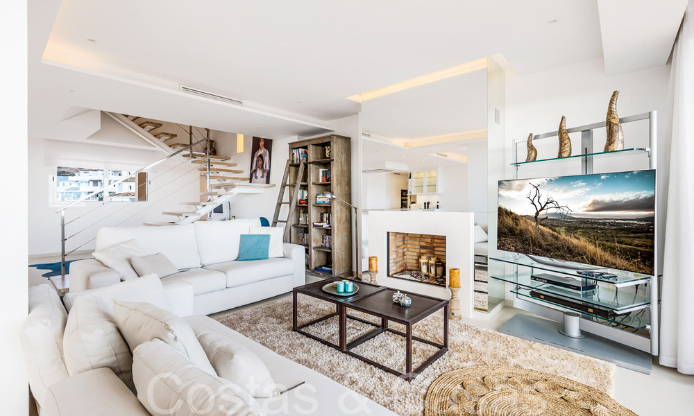 Beautiful double penthouse with sea views for sale in a 5-star complex in Nueva Andalucia, Marbella 66682