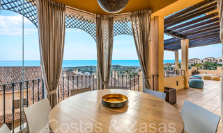 Beautiful double penthouse with sea views for sale in a 5-star complex in Nueva Andalucia, Marbella 66692 