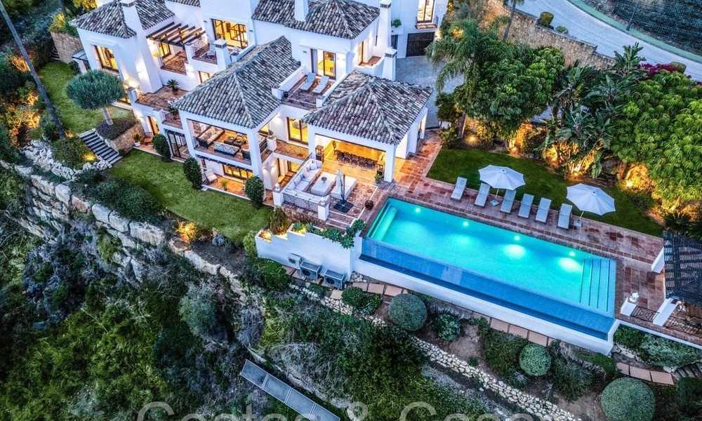 Mediterranean luxury villa for sale with golf and sea views in a gated urbanization in La Quinta, Marbella - Benahavis 66701