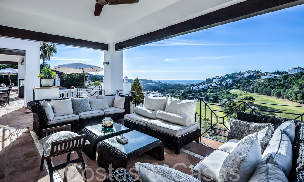 Mediterranean luxury villa for sale with golf and sea views in a gated urbanization in La Quinta, Marbella - Benahavis 66707