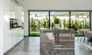 Stylish, modern single-storey luxury villa for sale in a golf area near Estepona centre 66764 