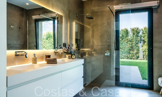 Stylish, modern single-storey luxury villa for sale in a golf area near Estepona centre 66774 