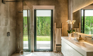 Stylish, modern single-storey luxury villa for sale in a golf area near Estepona centre 66775 