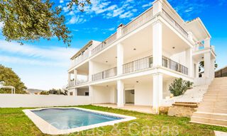 Fantastic semi-detached villa with 360° views for sale in a gated urbanization in East Marbella 66783