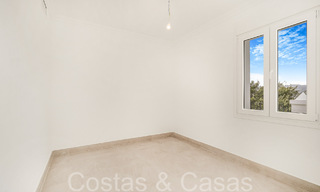 Fantastic semi-detached villa with 360° views for sale in a gated urbanization in East Marbella 66798 