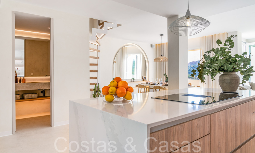 Ready to move in, contemporary duplex penthouse for sale in a gated community in La Quinta in Benahavis, Marbella 66830