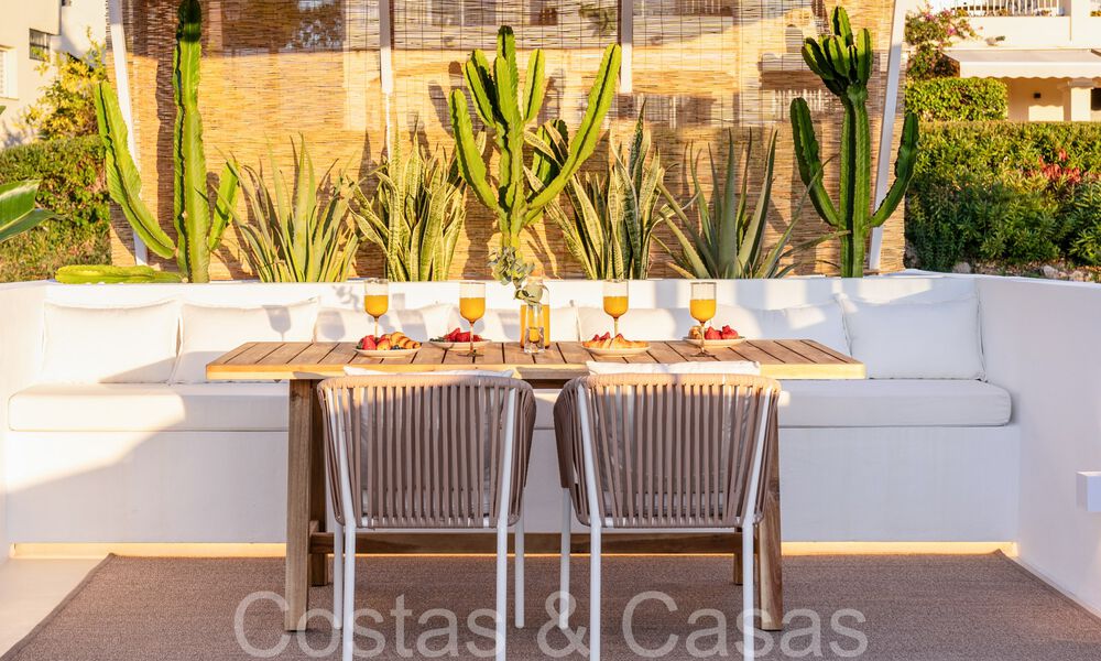 Ready to move in, contemporary duplex penthouse for sale in a gated community in La Quinta in Benahavis, Marbella 66832