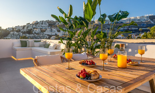 Ready to move in, contemporary duplex penthouse for sale in a gated community in La Quinta in Benahavis, Marbella 66833 
