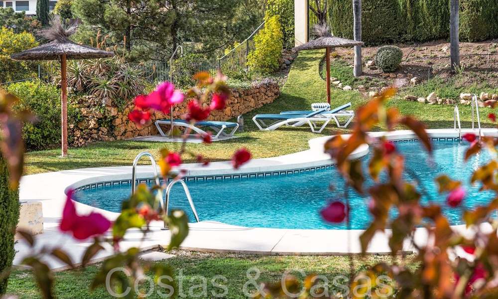 Ready to move in, contemporary duplex penthouse for sale in a gated community in La Quinta in Benahavis, Marbella 66843