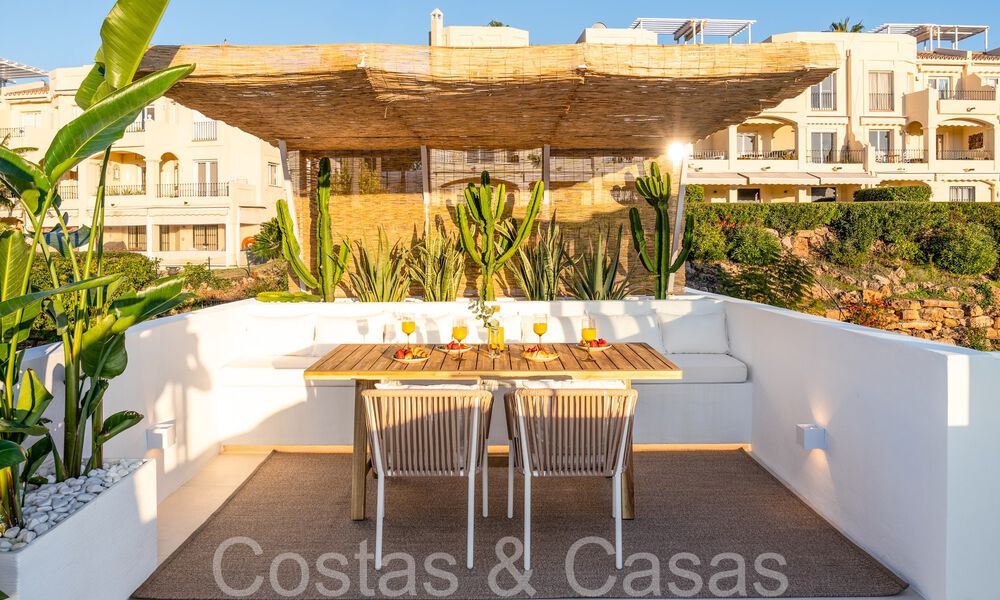 Ready to move in, contemporary duplex penthouse for sale in a gated community in La Quinta in Benahavis, Marbella 66846