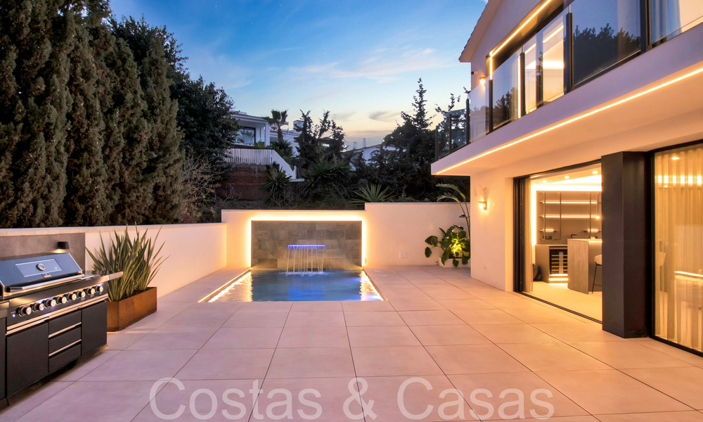 Contemporary, sustainable luxury villa with private pool for sale in Nueva Andalucia, Marbella 66914