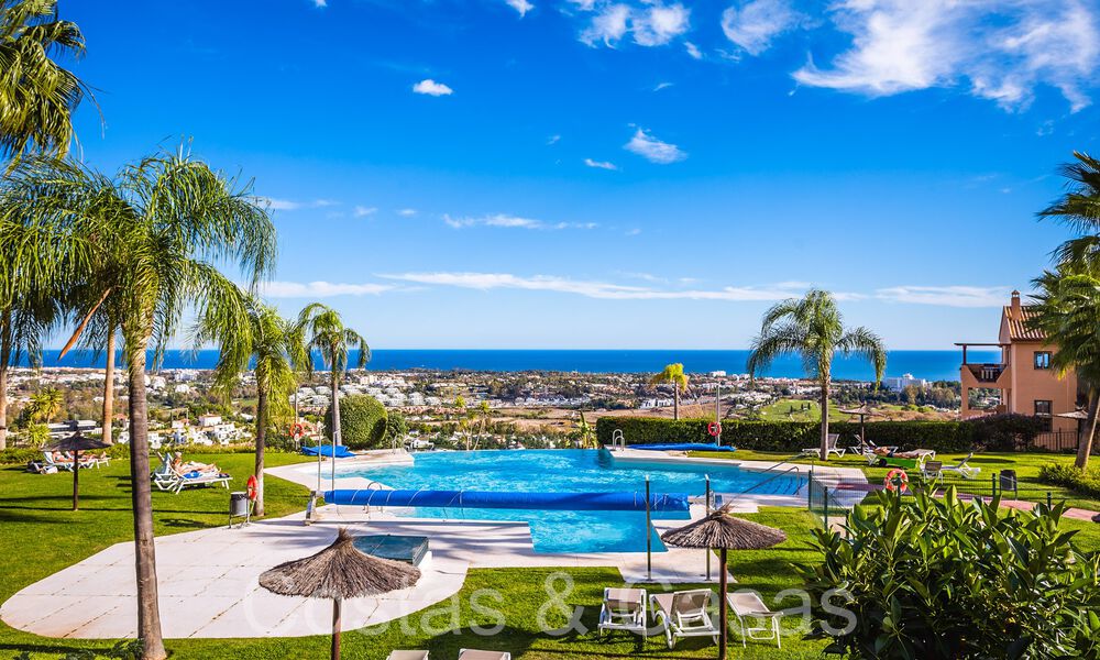 Ready to move in, luxury penthouse with panoramic views of golf, sea and mountains for sale in Benahavis - Marbella 66929