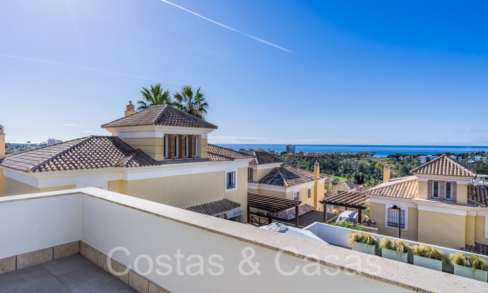 Spanish, semi-detached luxury villa with sea views for sale in the gated golf community of Santa Clara in East Marbella 67066