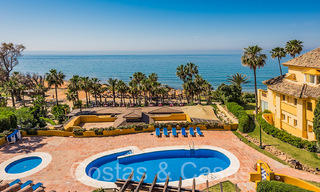 Elegantly renovated luxury penthouse for sale by the sea with beautiful sea views east of Marbella centre 67120