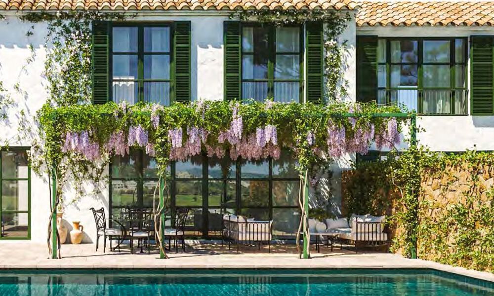 New, Mediterranean townhouses for sale with panoramic sea views in a 5-star golf resort on the Costa del Sol 67115