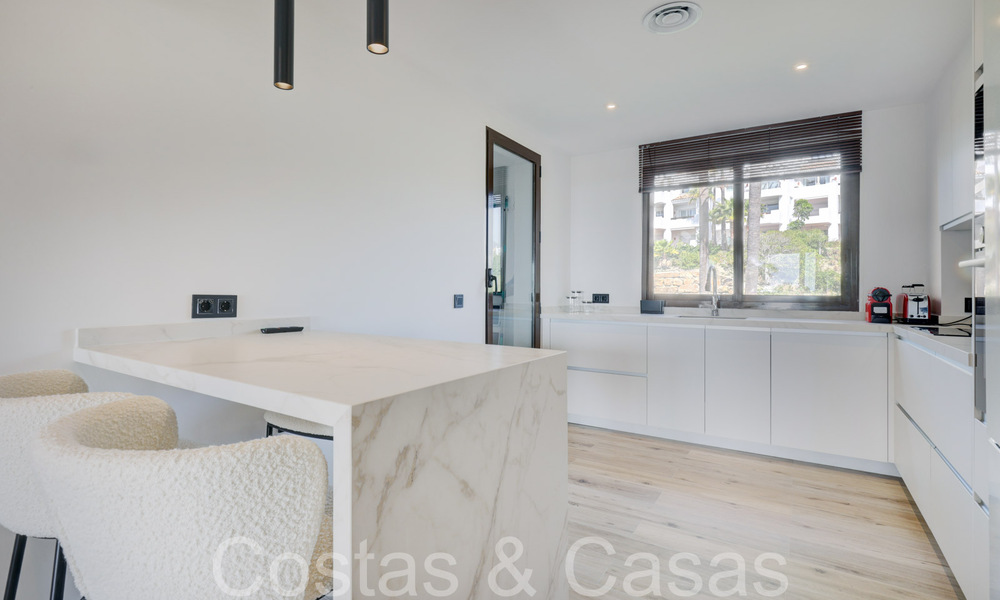 Move in ready, luxury apartment completely renovated with panoramic views of the Mediterranean Sea for sale in Marbella - Benahavis 67212