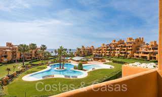 High quality renovated luxury apartment for sale in a frontline beach complex on the New Golden Mile, Marbella - Estepona 67248 