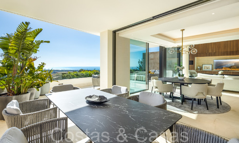 Luxurious duplex apartment with panoramic sea views for sale in Benahavis - Marbella 67361