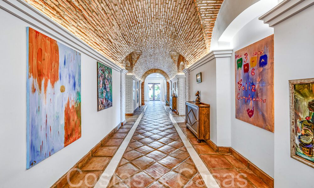 Magnificent Andalusian country estate for sale on an elevated plot of 5 hectares in the hills of East Marbella 67583