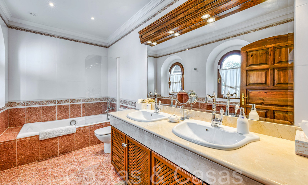 Magnificent Andalusian country estate for sale on an elevated plot of 5 hectares in the hills of East Marbella 67585