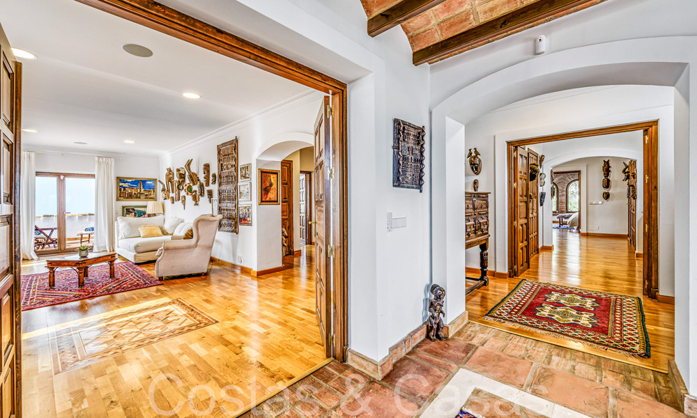 Magnificent Andalusian country estate for sale on an elevated plot of 5 hectares in the hills of East Marbella 67594
