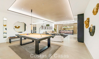 Modernist luxury villa for sale in an exclusive, gated residential area on Marbella's Golden Mile 787632 