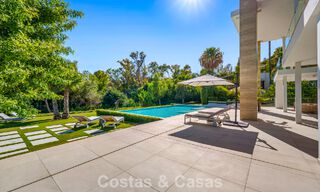 Modernist luxury villa for sale in an exclusive, gated residential area on Marbella's Golden Mile 787652 