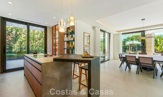 Modernist luxury villa for sale in an exclusive, gated residential area on Marbella's Golden Mile 787660 