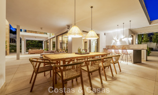 Modernist luxury villa for sale in an exclusive, gated residential area on Marbella's Golden Mile 787678 