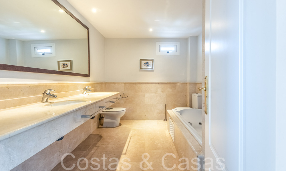 Beachside penthouse for sale within walking distance of the beach and centre in San Pedro, Marbella 67705