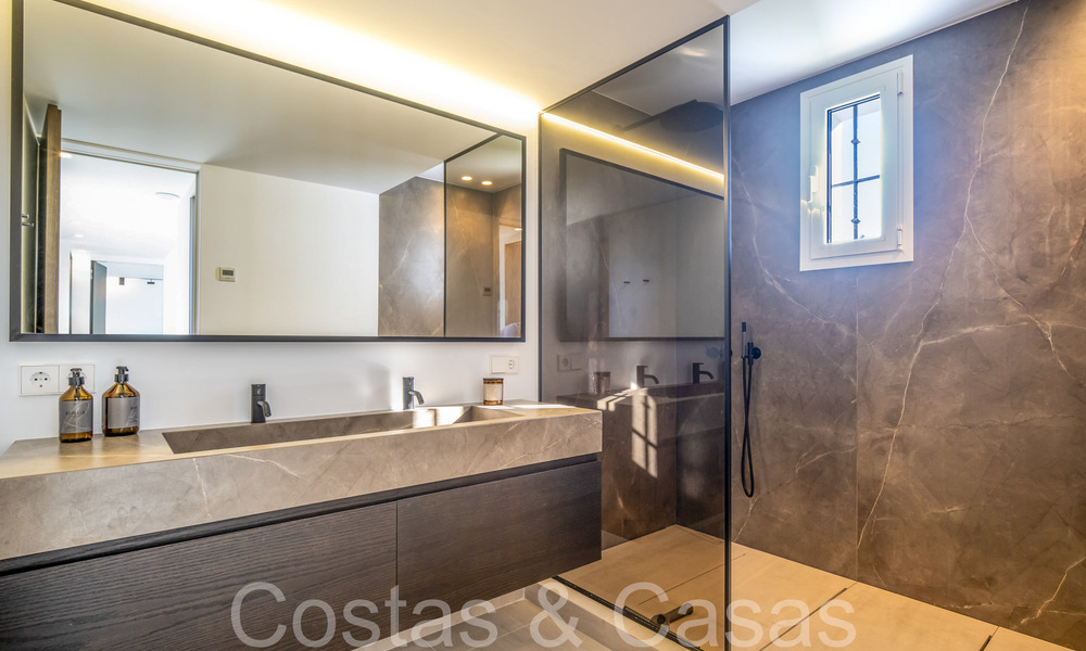 Prestigious townhouse for sale in a sought after golf enclave of Aloha Golf, Nueva Andalucia, Marbella 67720
