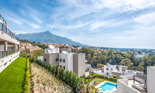 Brand new luxury apartment for sale on an idyllic lake with sea views in Nueva Andalucia, Marbella 67793 