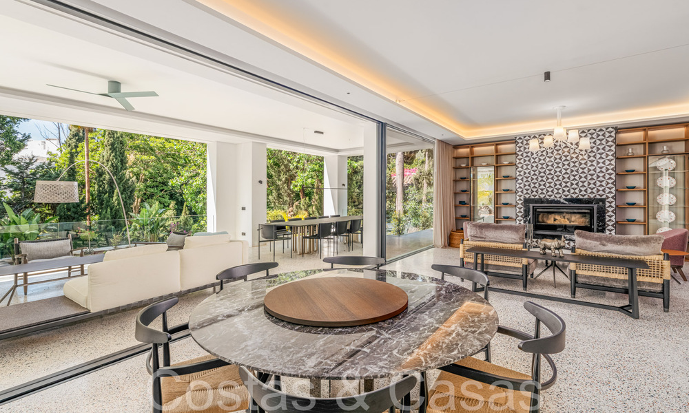 Luxurious eco-friendly villa for sale in a coveted urbanization on Marbella's Golden Mile 67805
